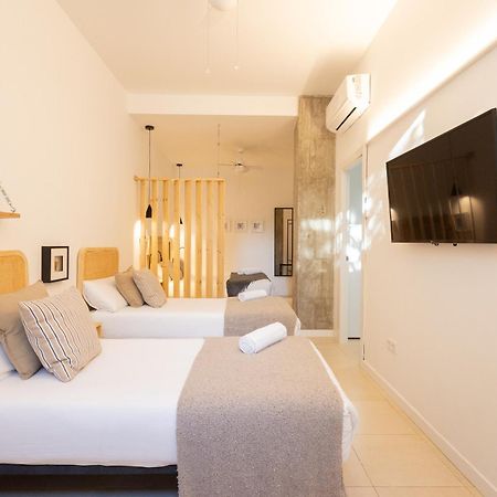 Florit Flats - The Pitiusas Rooms Valencia Exterior photo
