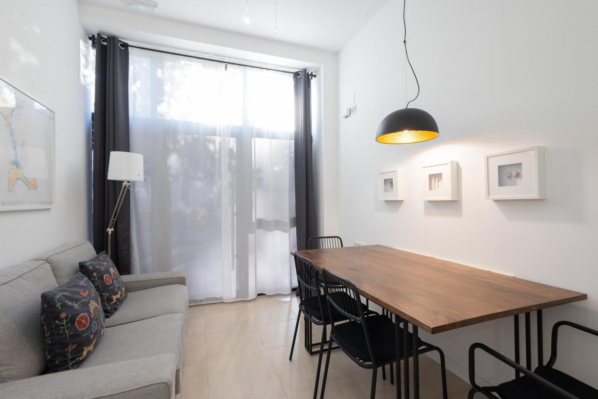 Florit Flats - The Pitiusas Rooms Valencia Exterior photo